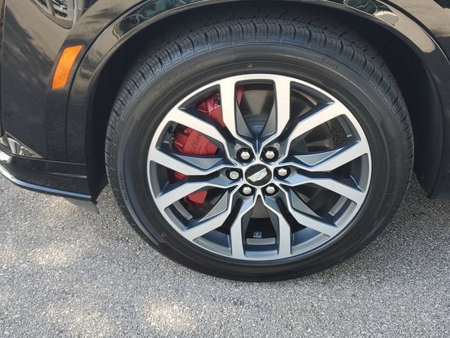 Used 2023 Cadillac XT6 Sport w/ LPO, Floor Liner Package AWD/4WD image 11