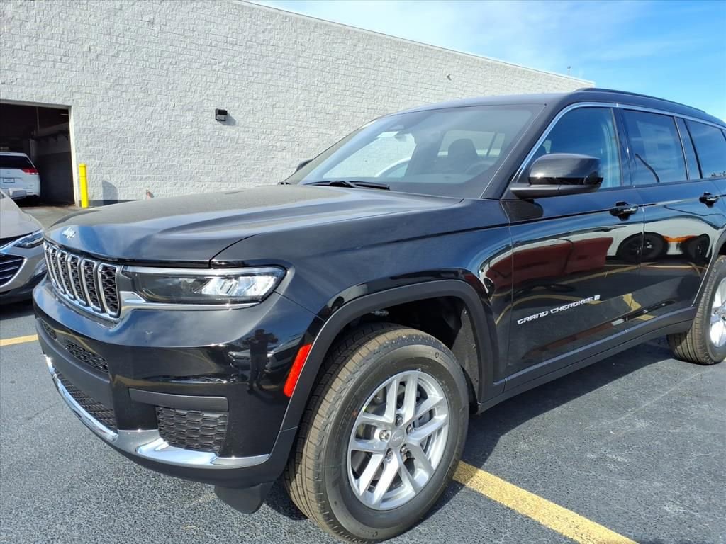 New 2025 Jeep Grand Cherokee L Laredo image 7