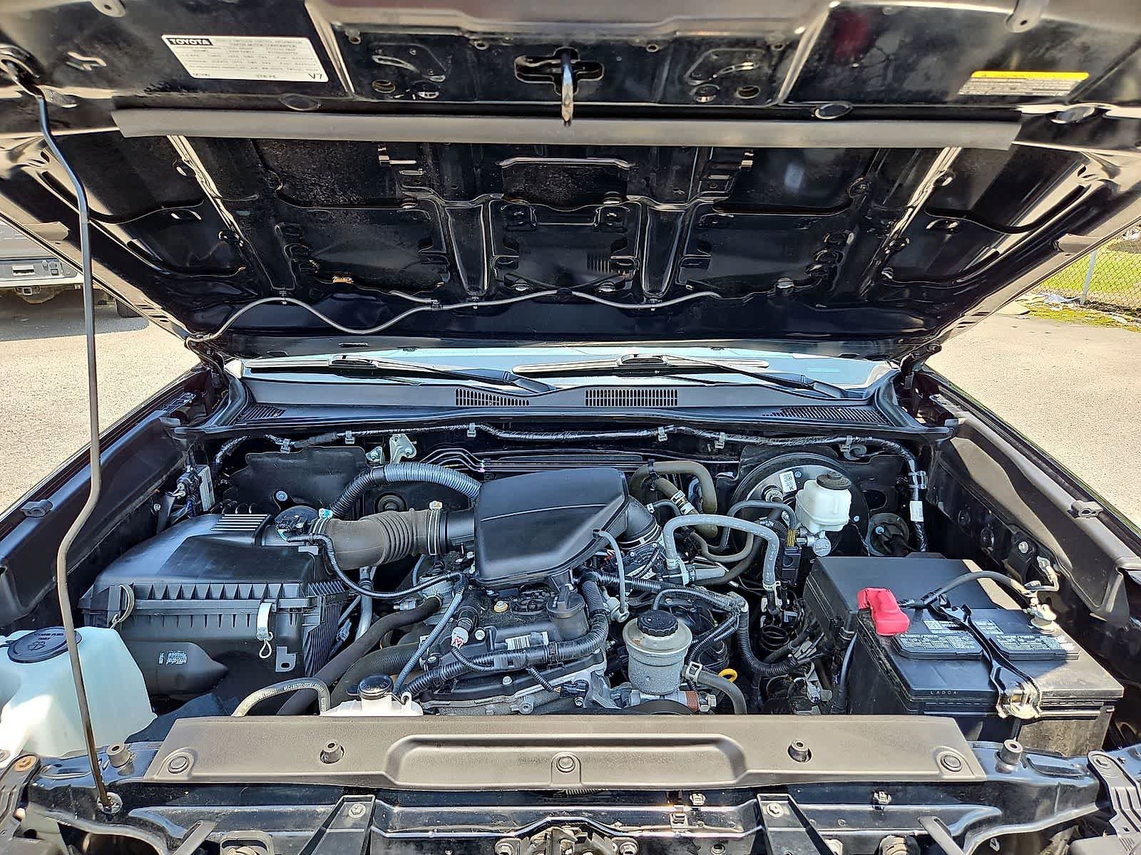 Used 2023 Toyota Tacoma SR w/ SR Convenience Package RWD image 32