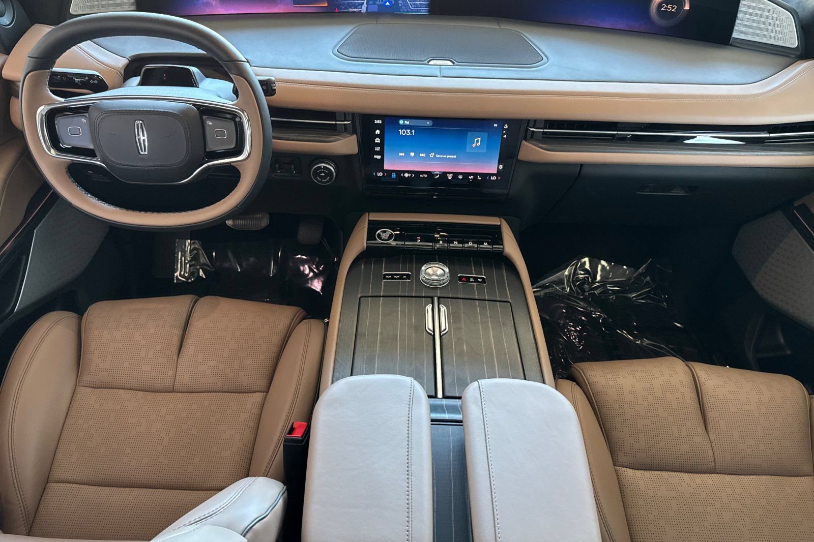 New 2027 Lincoln Navigator L Black Label AWD/4WD image 10