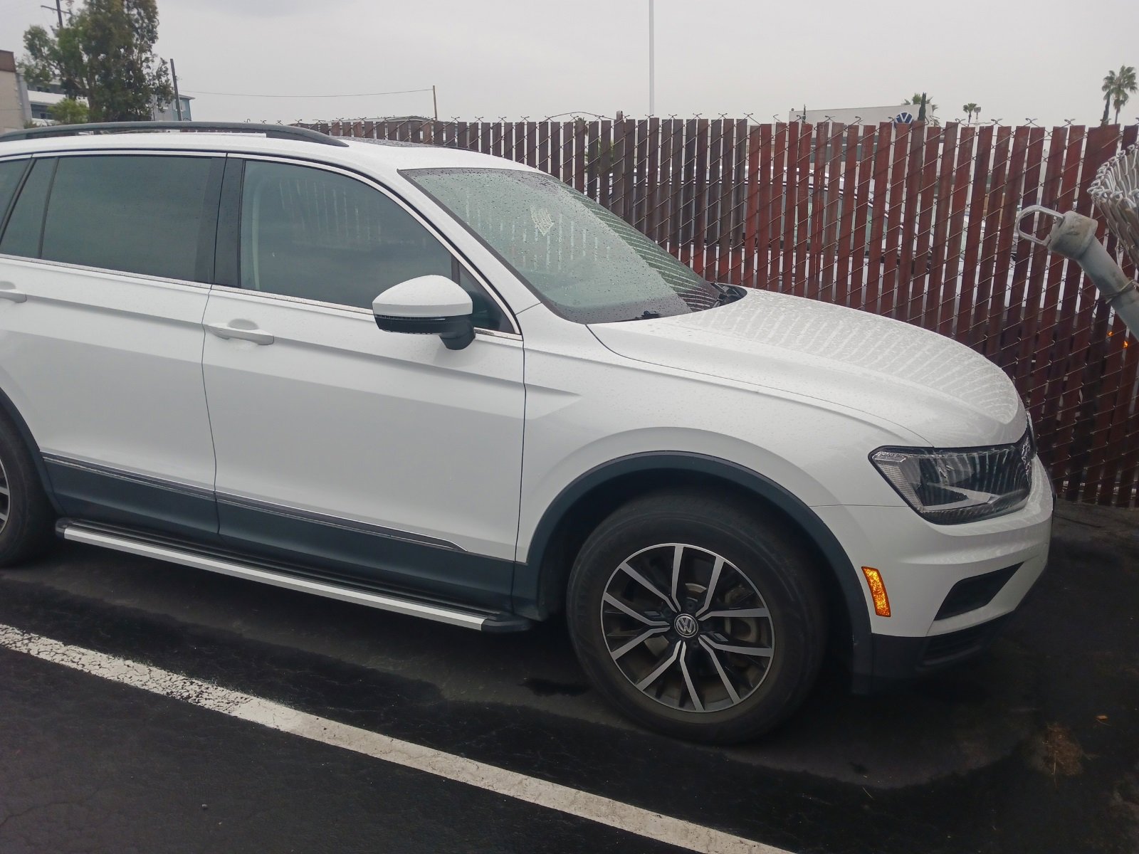 Used 2021 Volkswagen Tiguan SE w/ Panoramic Sunroof Package