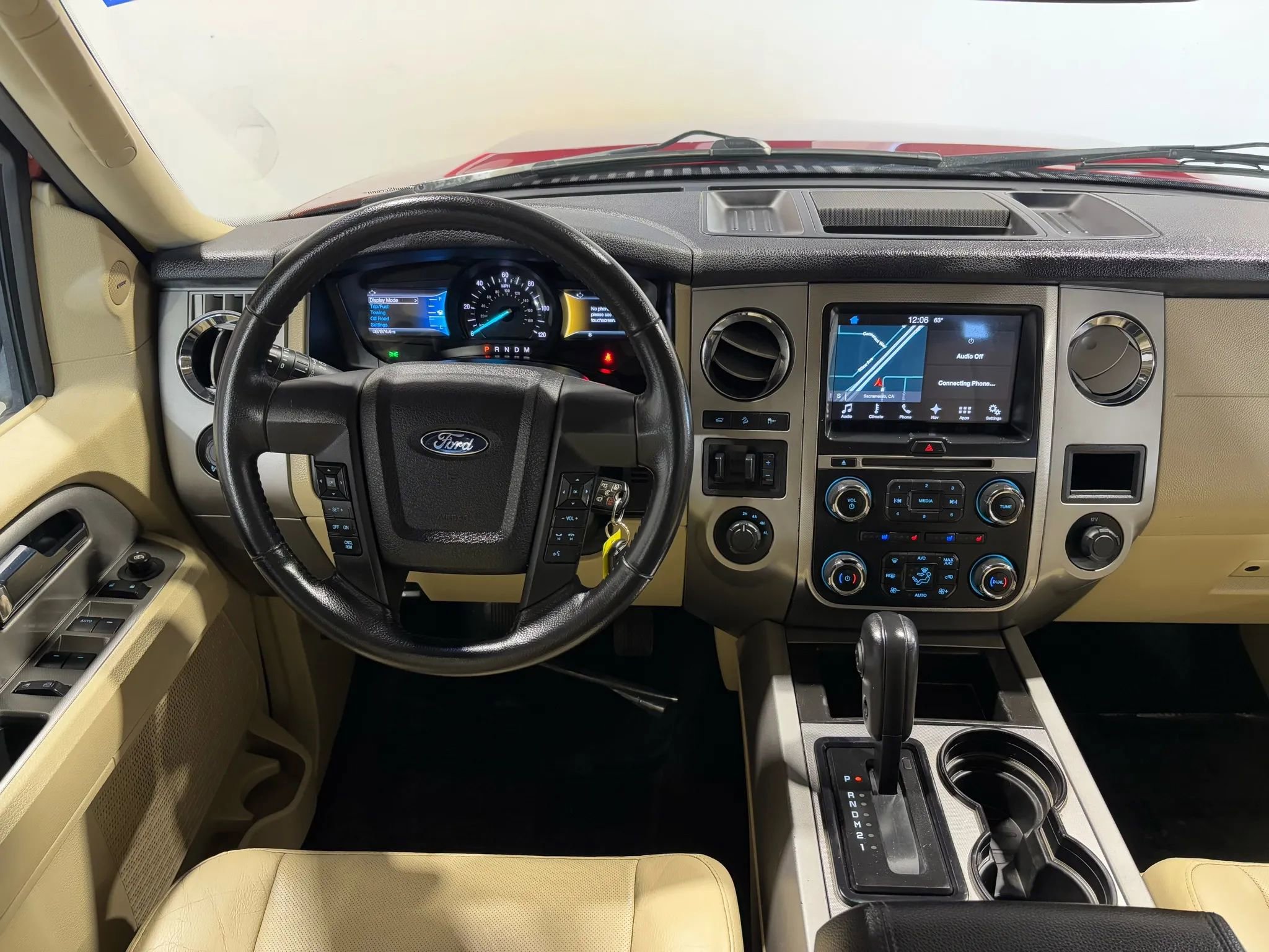 Used 2016 Ford Expedition EL XLT w/ Equipment Group 202A image 17