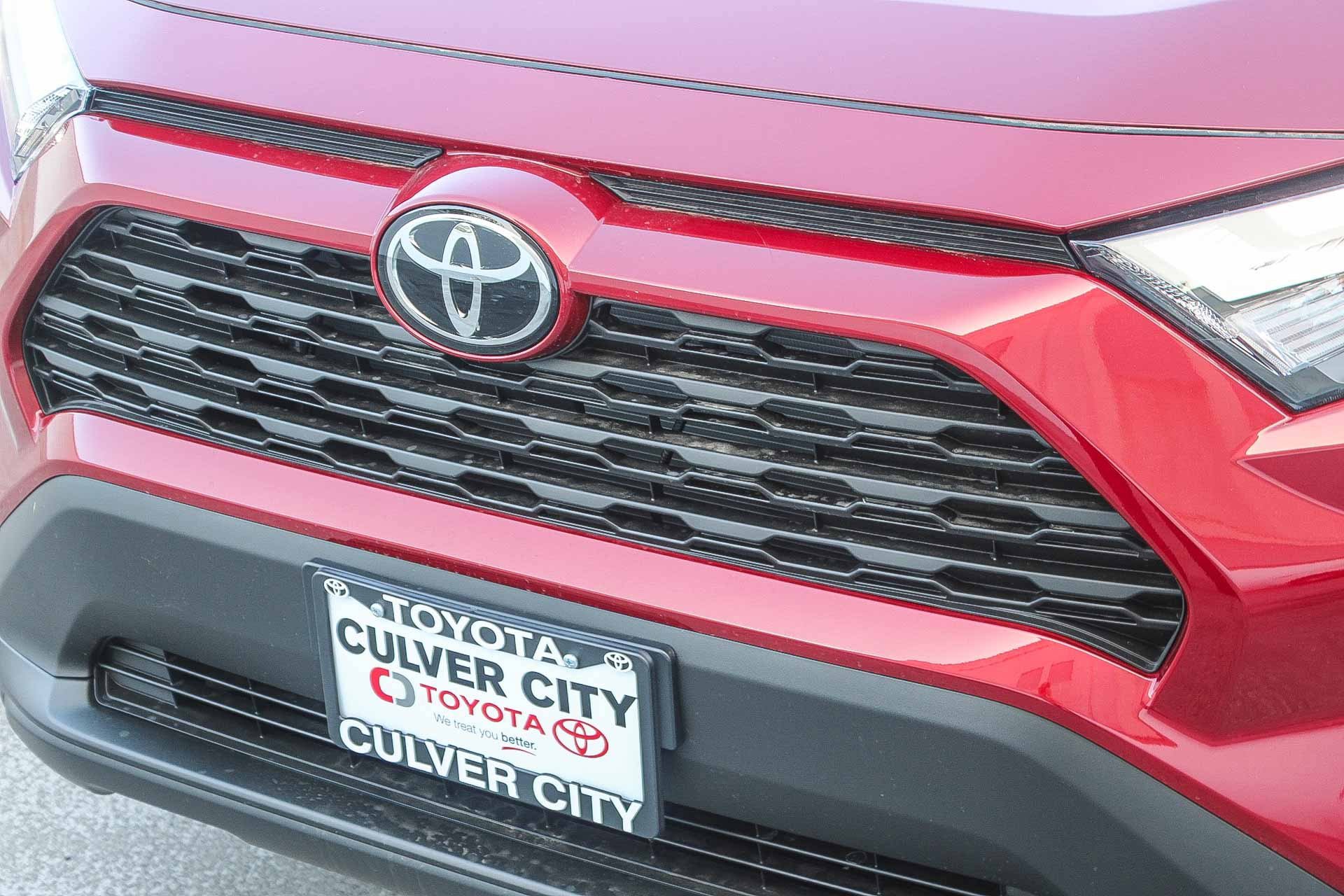 New 2025 Toyota RAV4 XLE Premium image 6