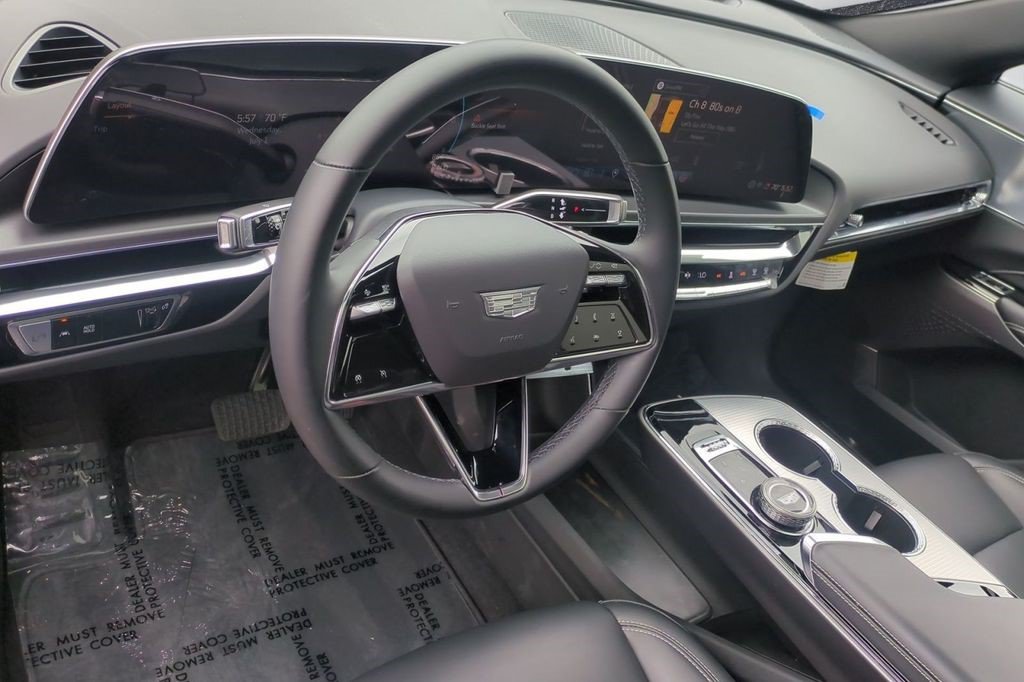 Certified 2024 Cadillac Lyriq Tech AWD/4WD image 11
