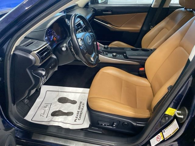 Used 2017 Lexus IS 300 300 w/ Premium Package image 27