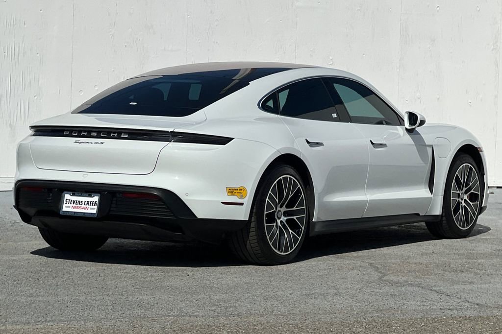 Used 2021 Porsche Taycan 4S image 3