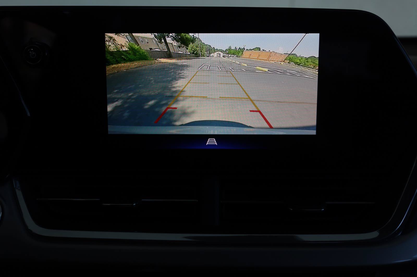 Used 2024 Chevrolet Trax LT FWD image 39