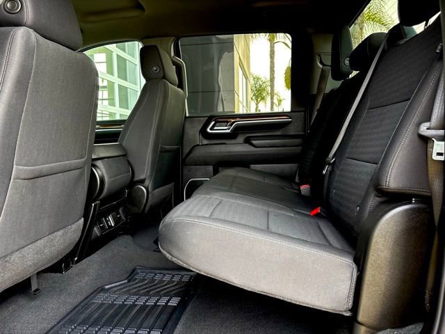 Used 2025 Chevrolet Silverado 2500 LT w/ Convenience Package image 27