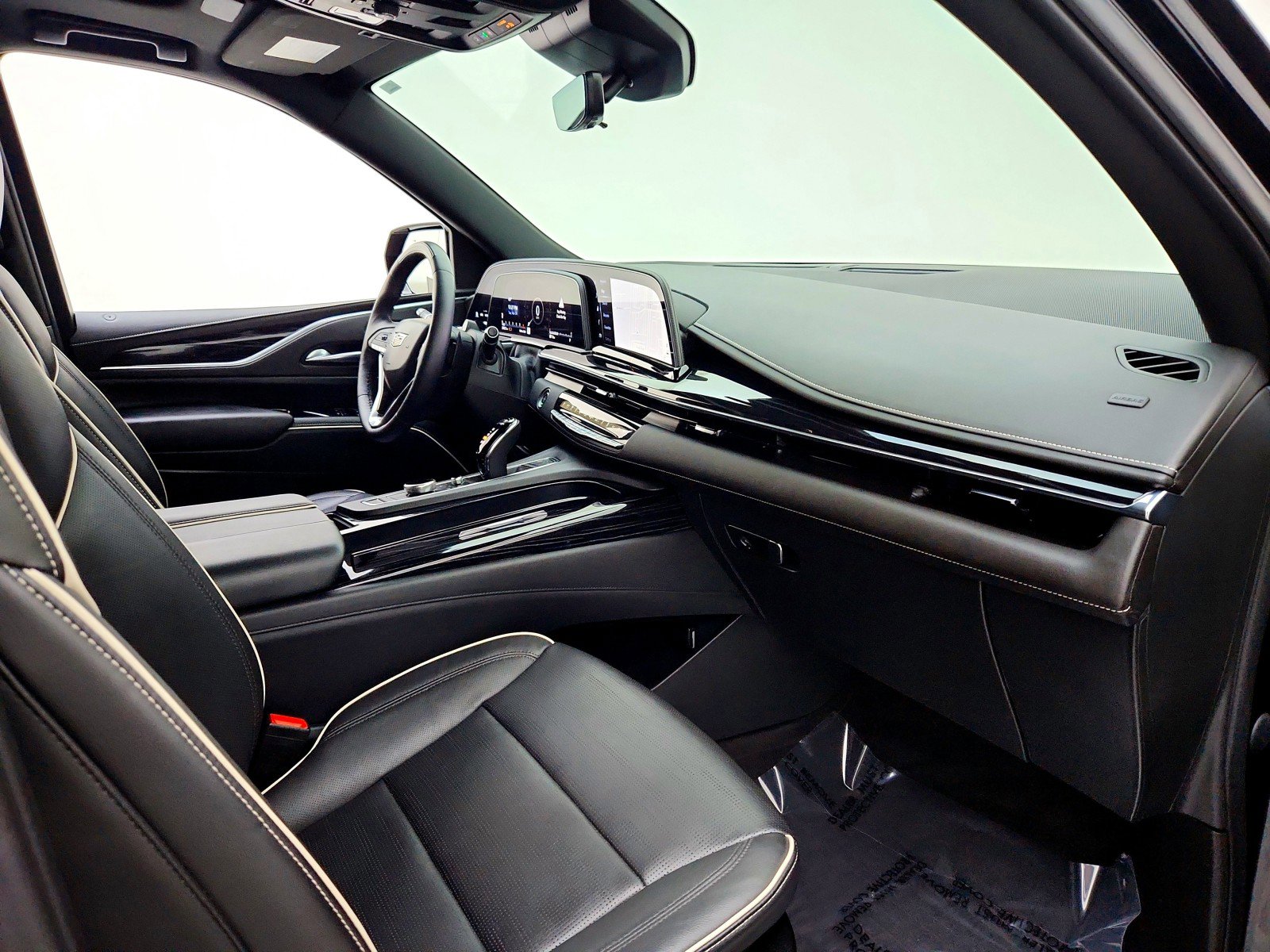 Used 2023 Cadillac Escalade Sport w/ LPO, ONYX Package image 25