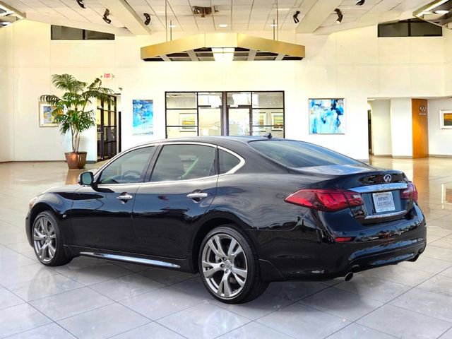 Used 2017 INFINITI Q70 L 3.7 w/ Deluxe Touring Package RWD image 7
