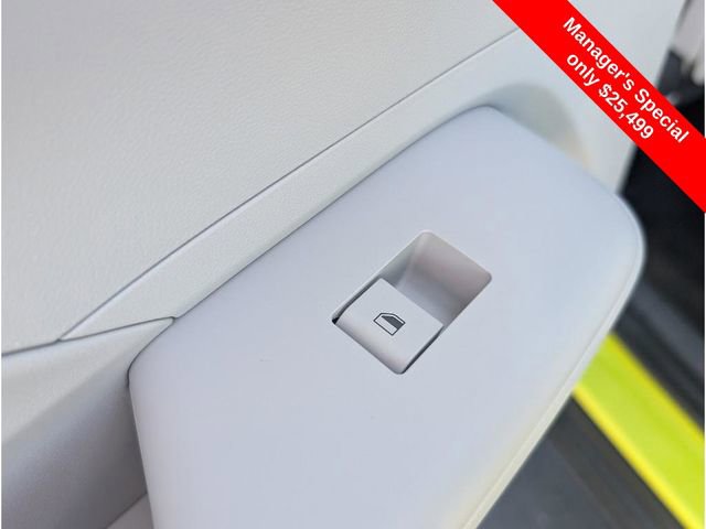 Certified 2025 Hyundai Kona SEL image 12