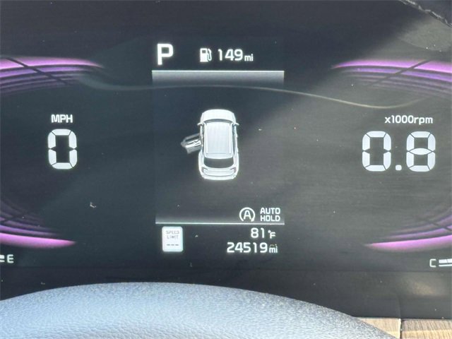 Used 2024 Kia Telluride EX w/ EX Captain's Chair Package image 11