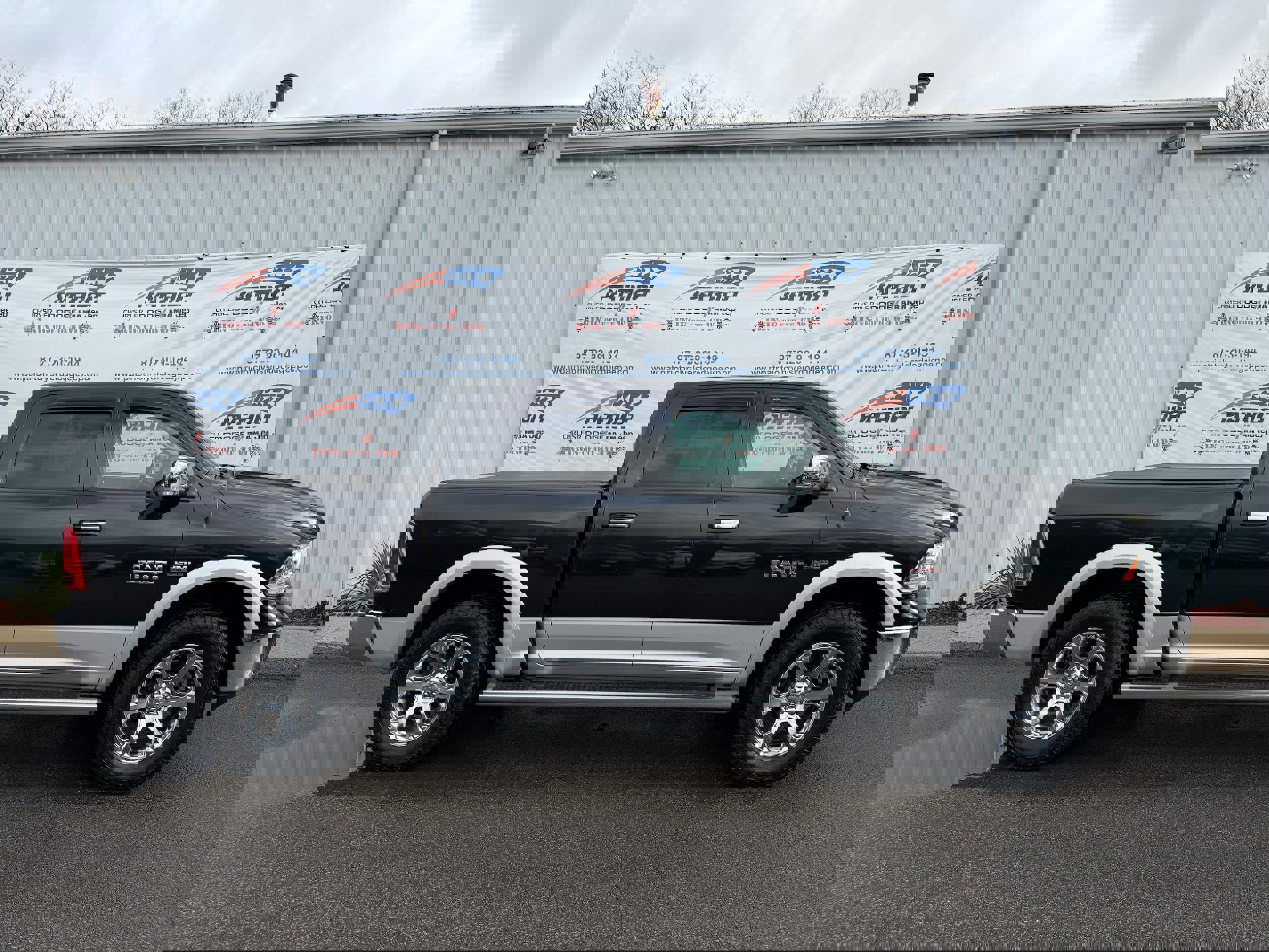 Used 2016 RAM 1500 Laramie w/ Convenience Group image 2