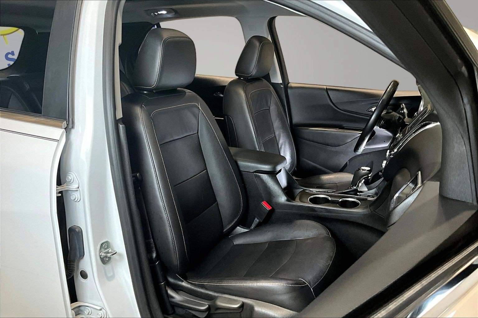 Used 2021 Chevrolet Equinox LT AWD/4WD image 29