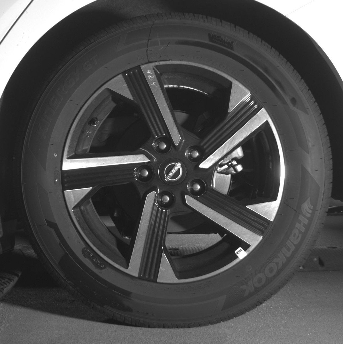 Used 2025 Nissan Sentra SV image 14