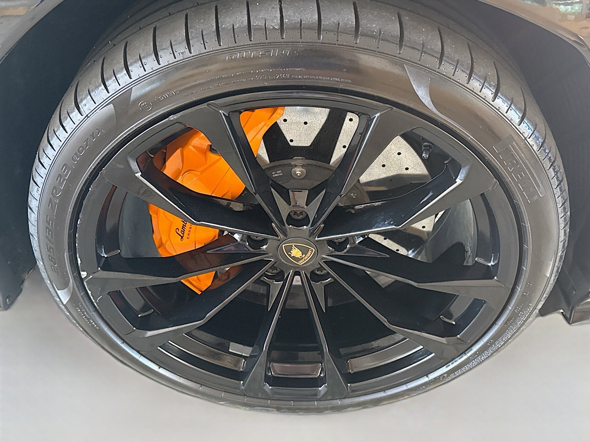 Used 2021 Lamborghini Urus image 34