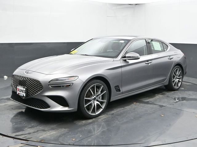 Used 2025 Genesis G70 2.5T image 6