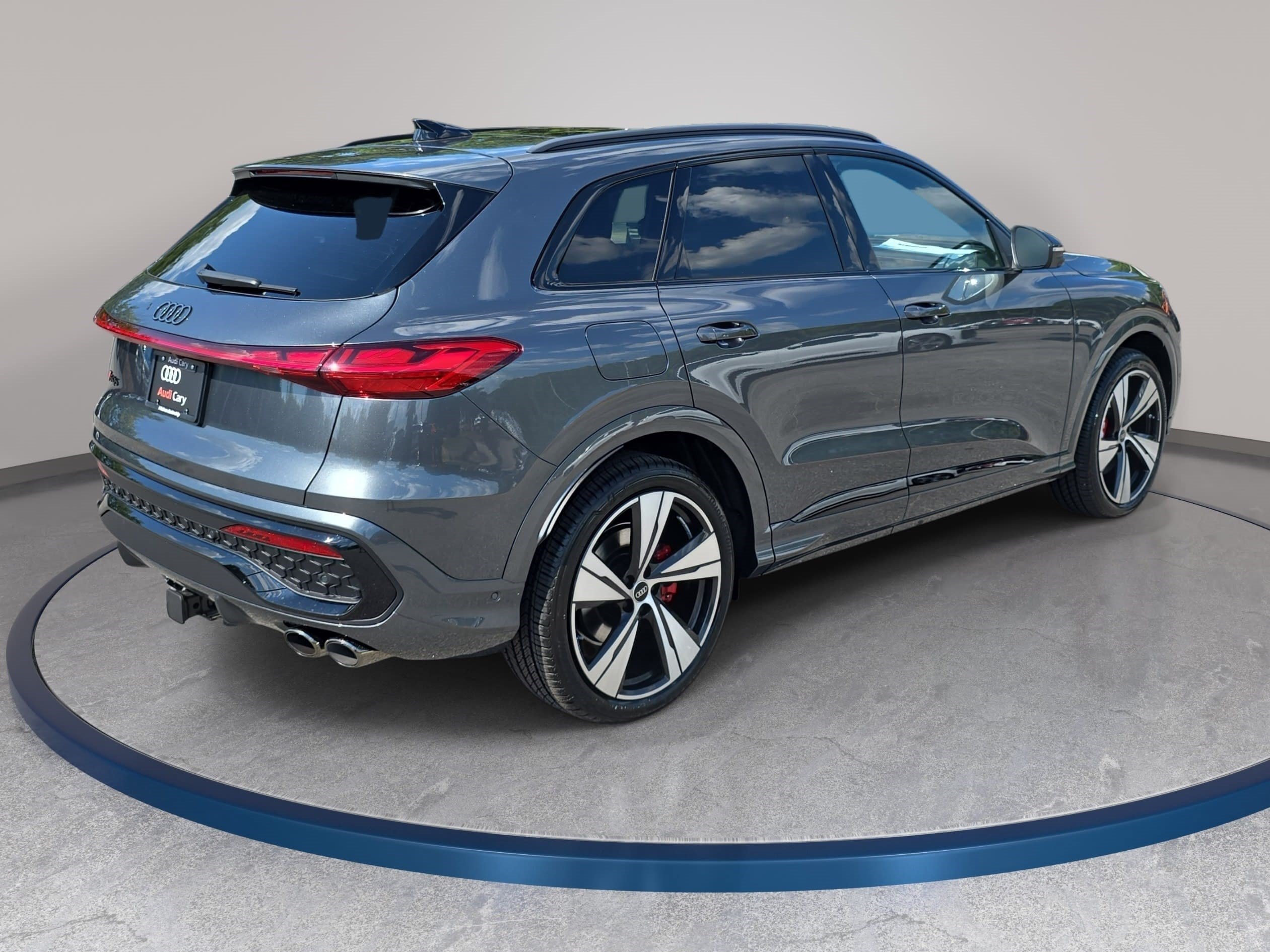 New 2026 Audi SQ5 Prestige AWD/4WD image 5