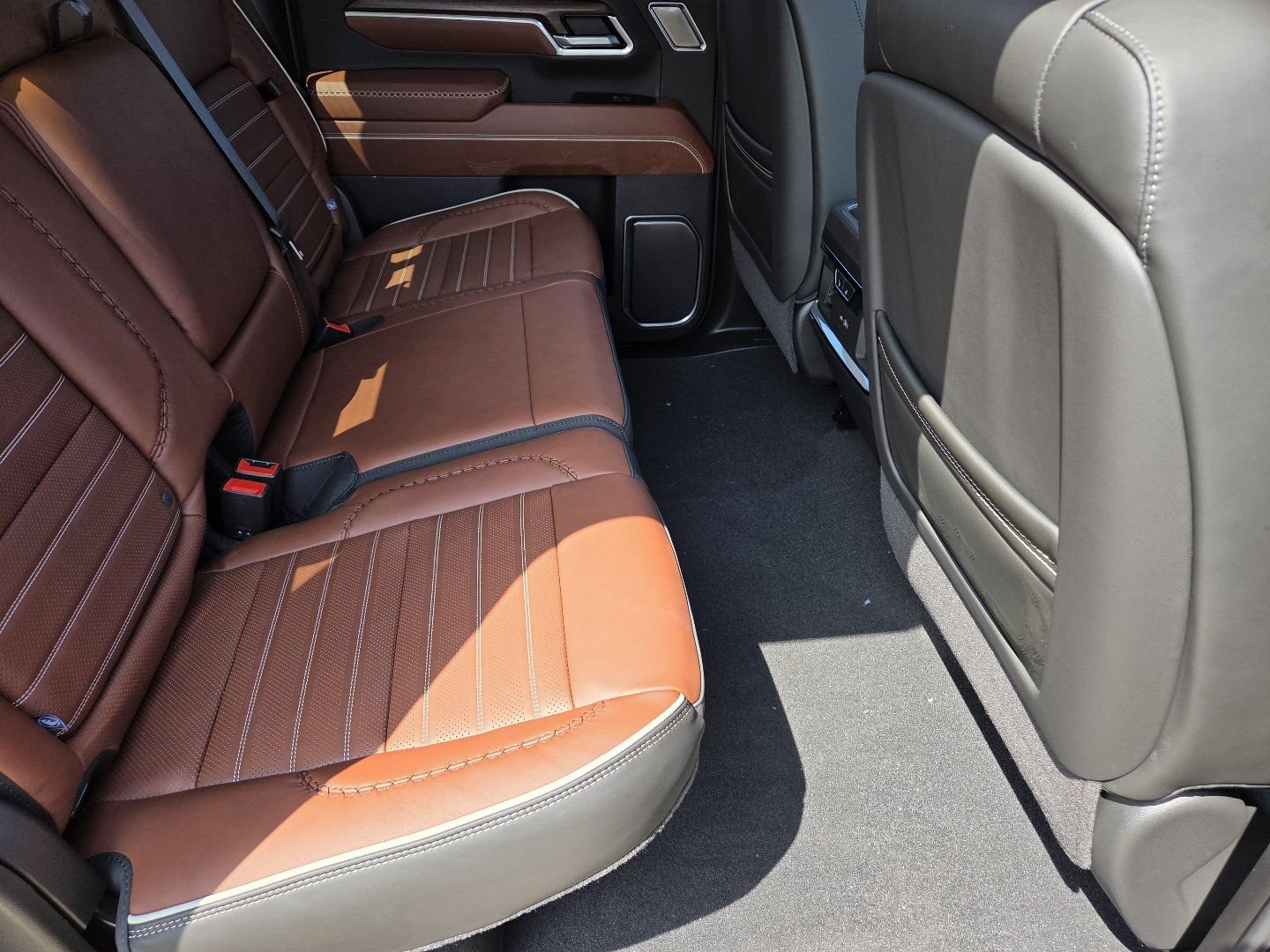 New 2026 GMC Sierra 3500 Denali Ultimate AWD/4WD image 27