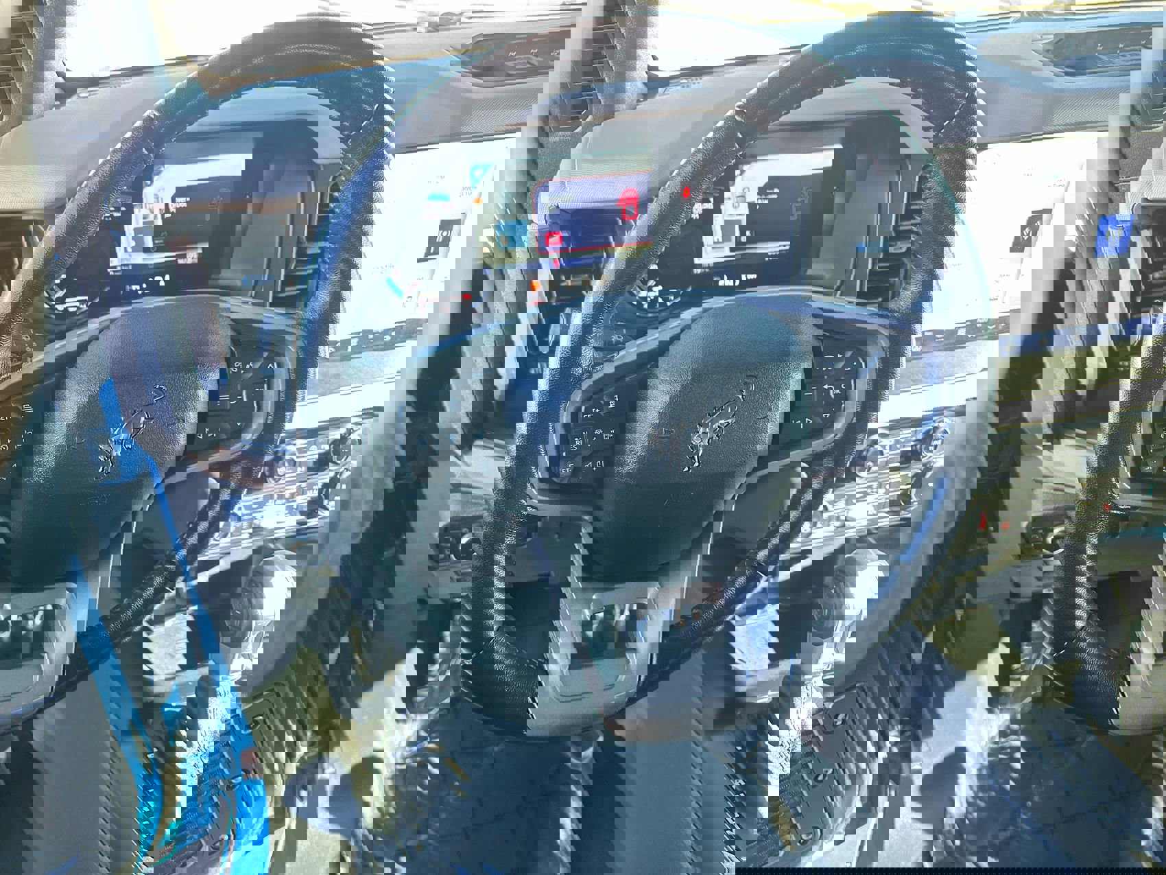 Used 2022 Ford Bronco Wildtrak image 14