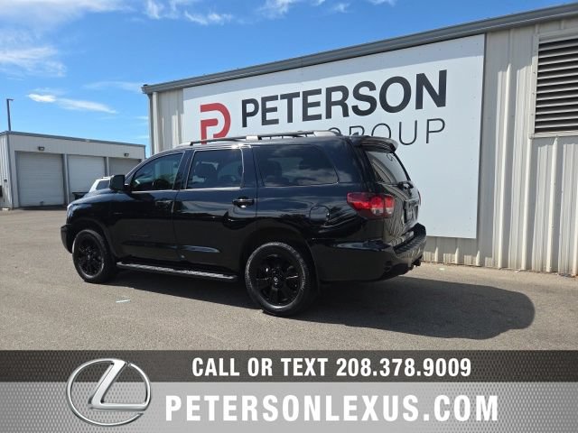 Used 2022 Toyota Sequoia TRD Sport AWD/4WD image 6