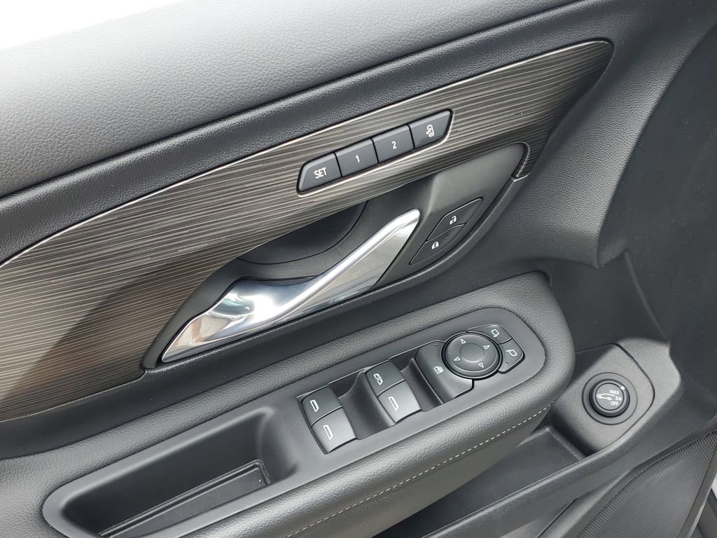 Used 2023 GMC Terrain SLT w/ Elevation Edition image 23