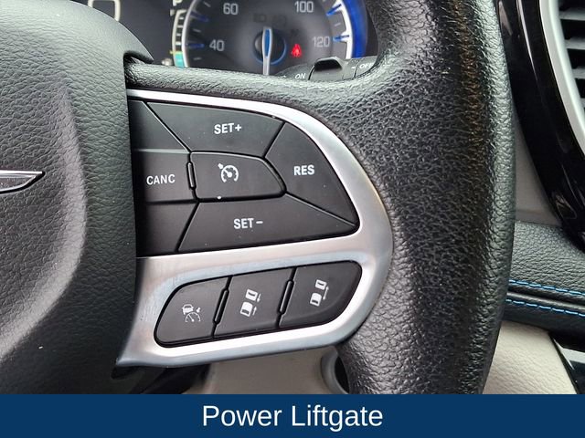 Used 2021 Chrysler Pacifica Touring image 8
