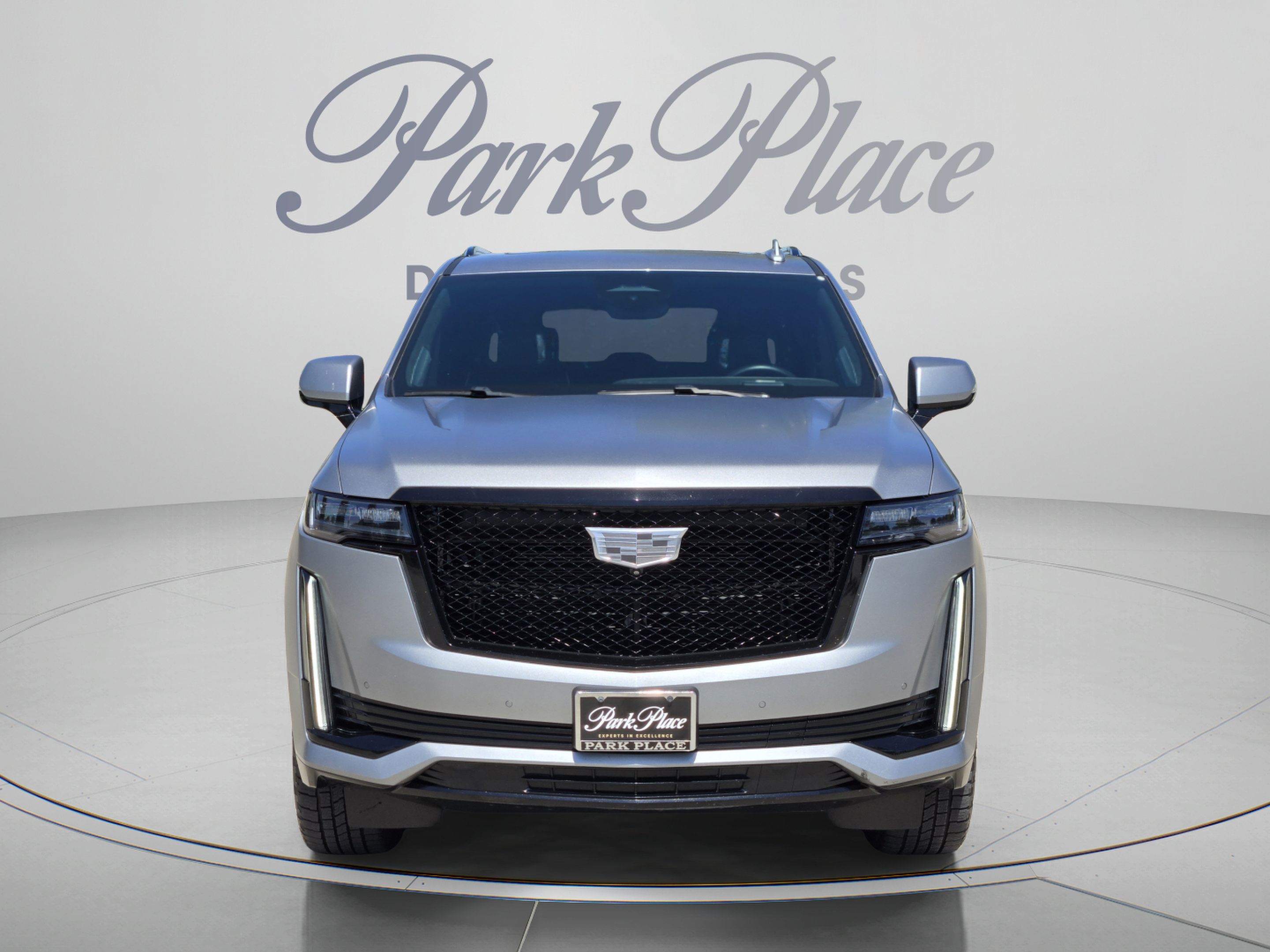 Used 2023 Cadillac Escalade ESV Sport Platinum w/ LPO, ONYX Package AWD/4WD image 8