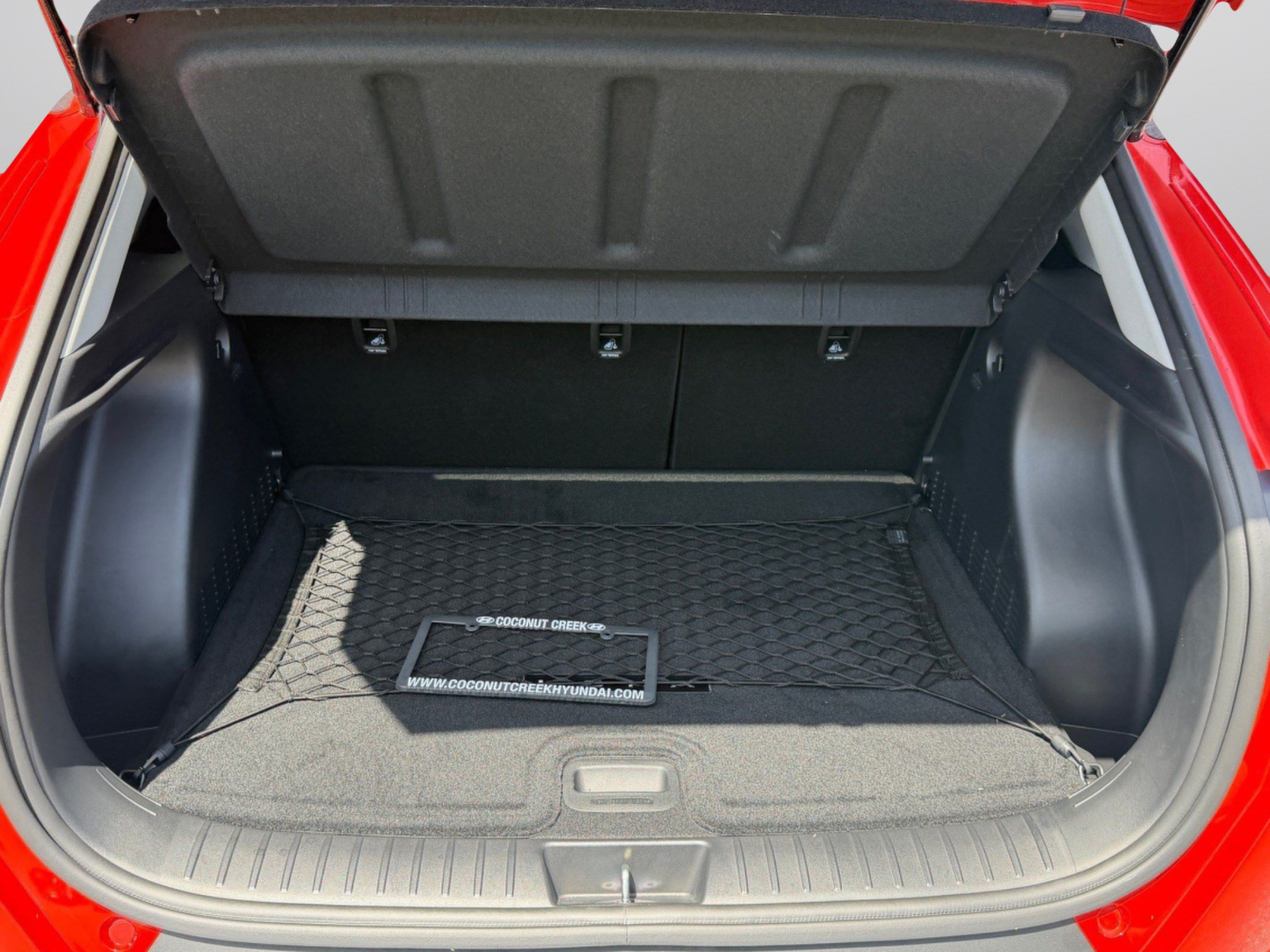 Used 2025 Hyundai Kona SEL FWD image 36