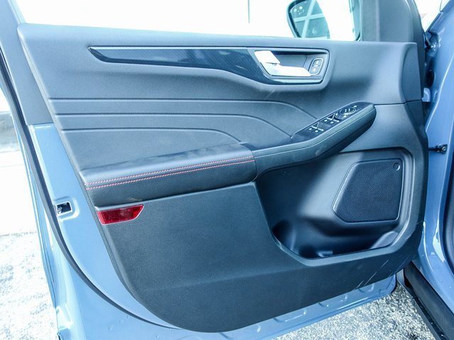 New 2026 Ford Escape ST-Line w/ Tech Pack #1 image 18