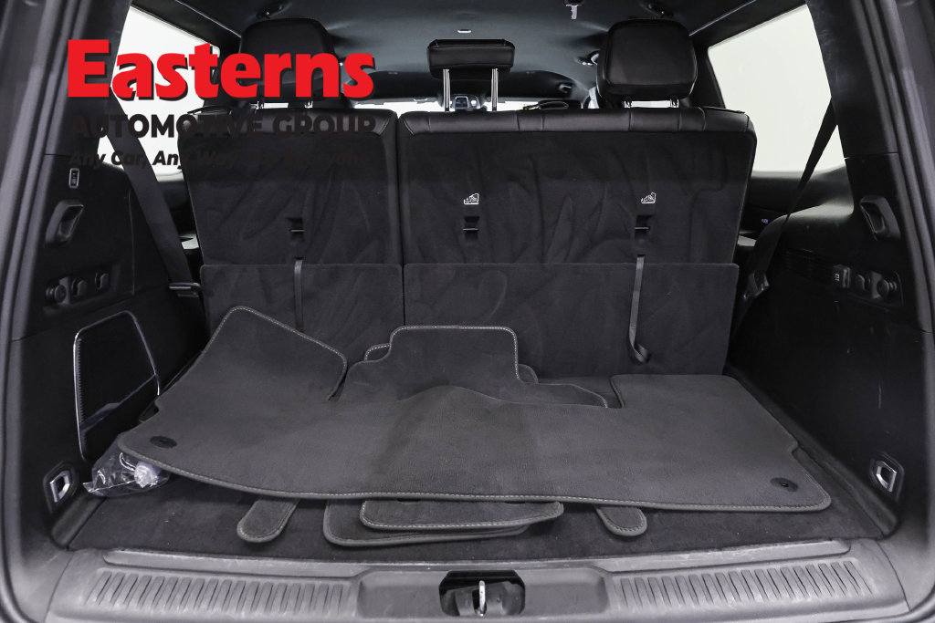 Used 2024 Jeep Wagoneer Series II w/ Flexible Seating Group RWD image 10