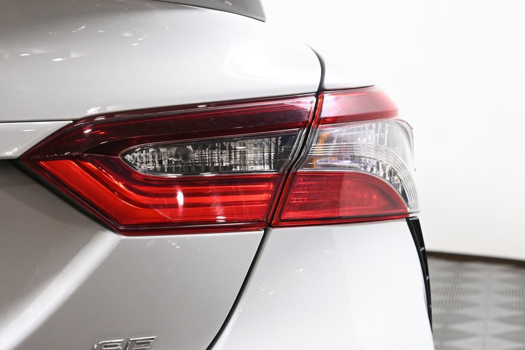 Used 2024 Toyota Camry SE w/ Cold Weather Package AWD/4WD image 13