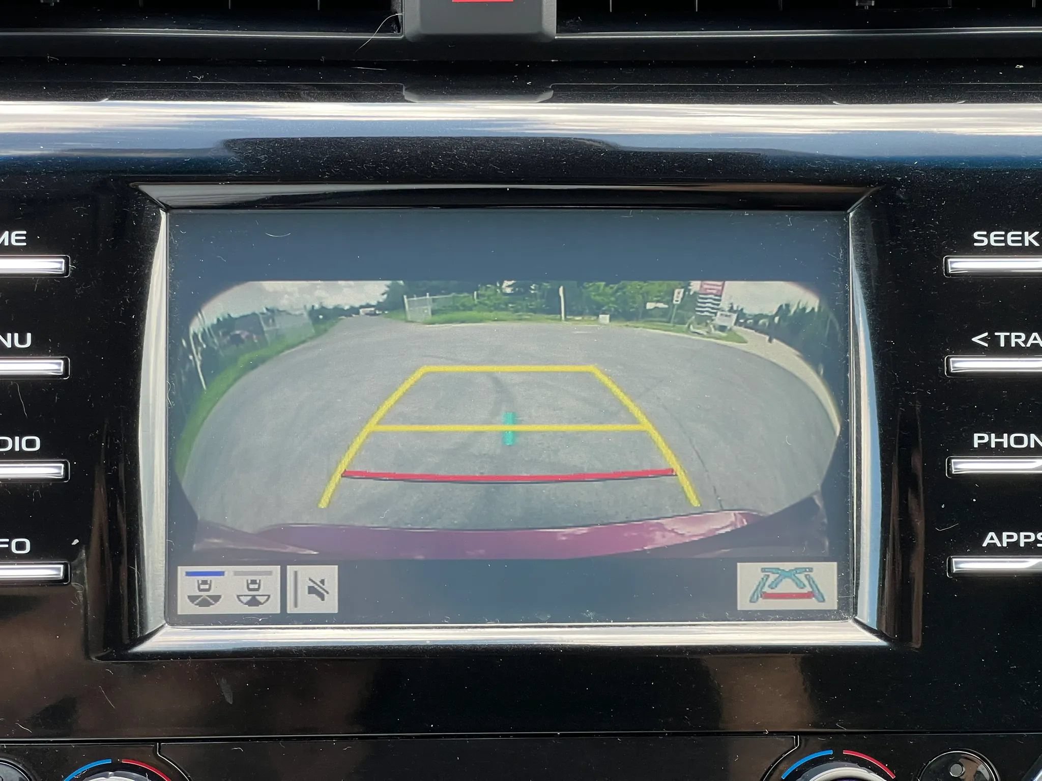 Used 2018 Toyota Camry XLE FWD image 26