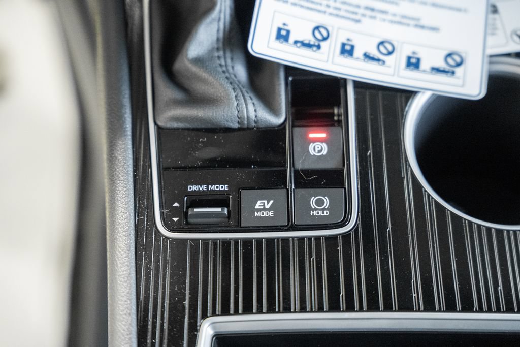 New 2026 Toyota Sienna XLE Woodland Edition AWD/4WD image 26