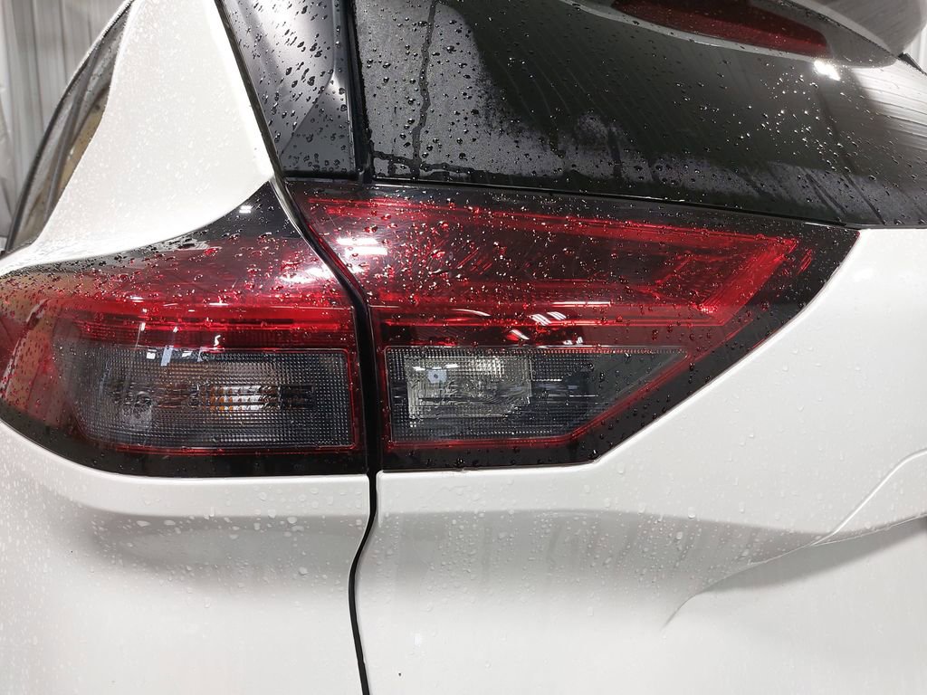 Used 2023 Nissan Rogue SV w/ SV Premium B Package image 35