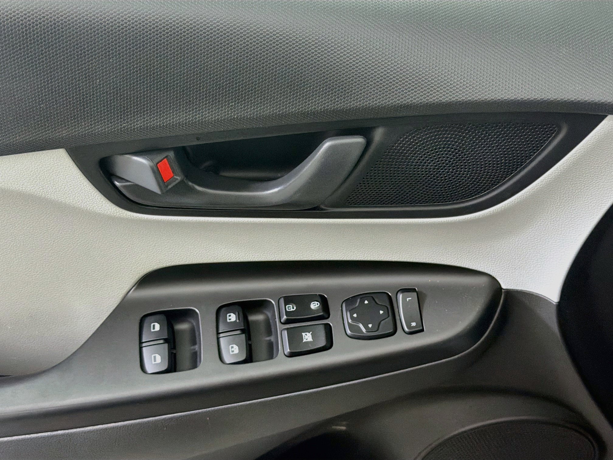 Used 2023 Hyundai Kona SEL FWD image 15