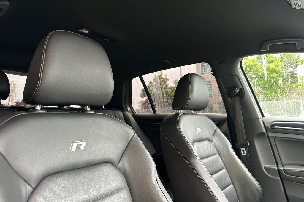 Used 2016 Volkswagen Golf R 4-Door AWD/4WD image 17