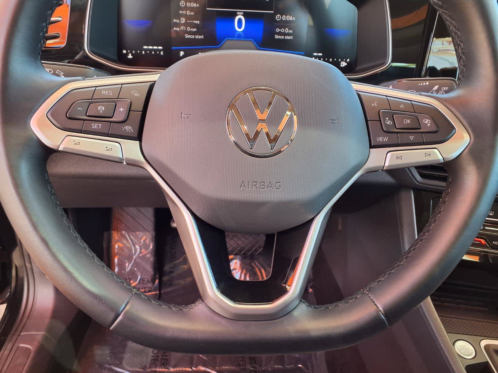 Used 2025 Volkswagen Jetta SE FWD image 20