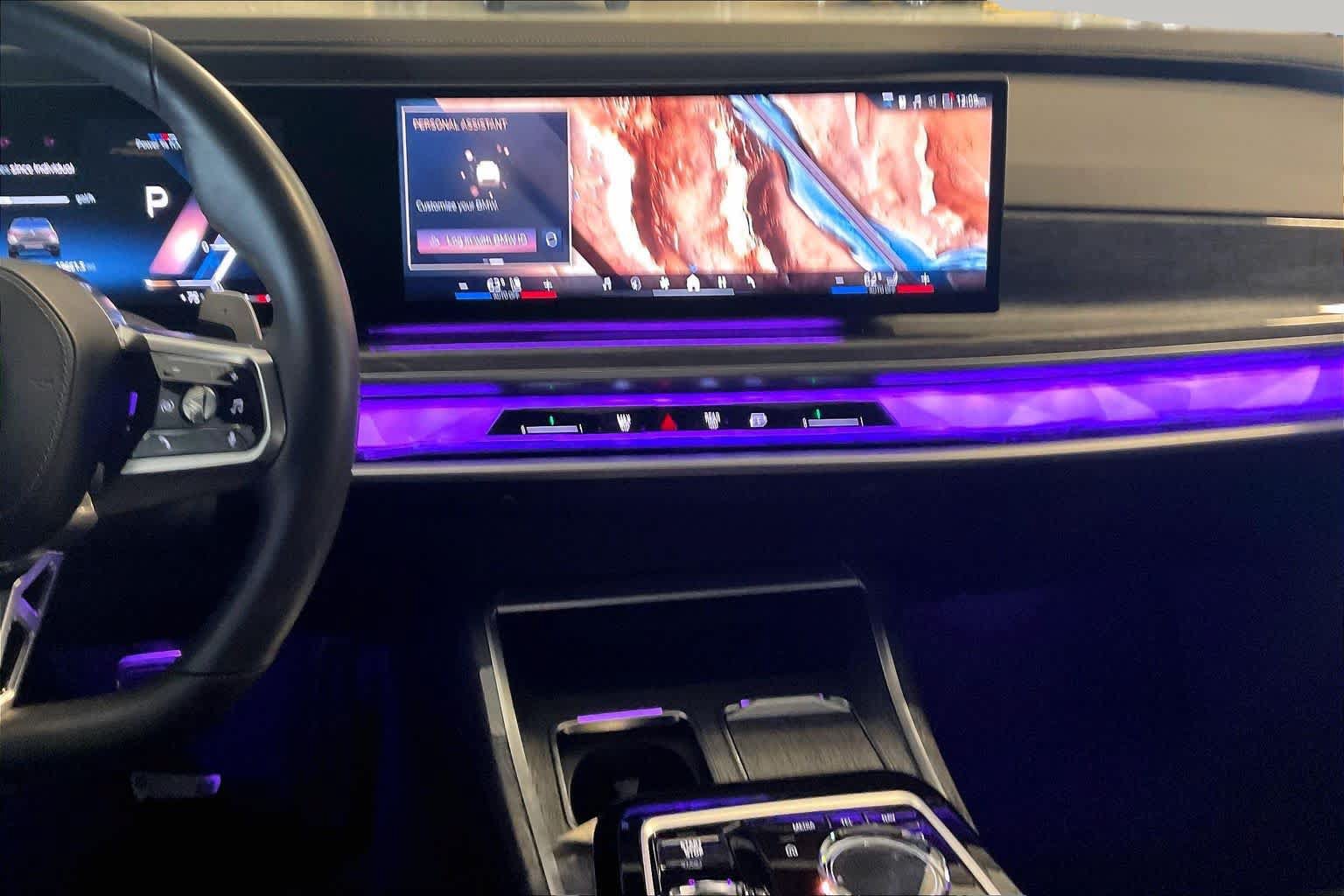 Certified 2024 BMW 760i xDrive AWD/4WD image 6