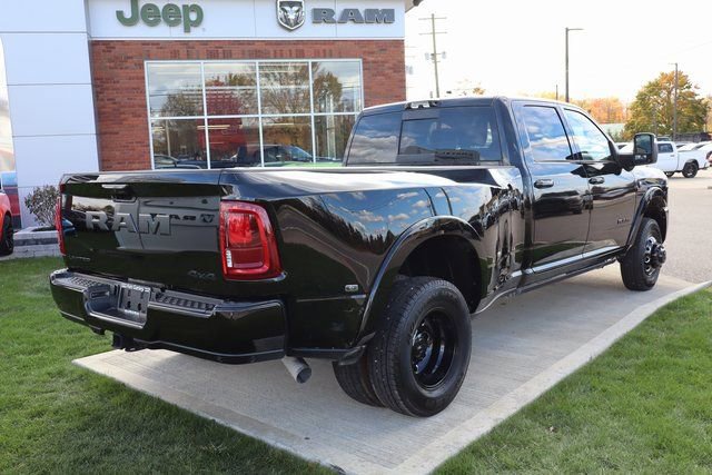 Used 2025 RAM 3500 Limited image 44