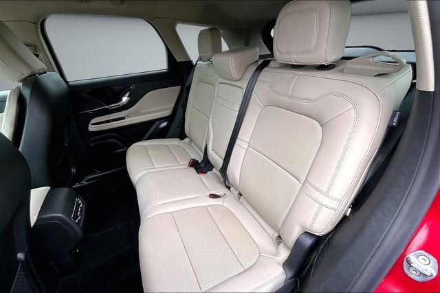 Used 2025 Lincoln Corsair Reserve AWD/4WD image 21