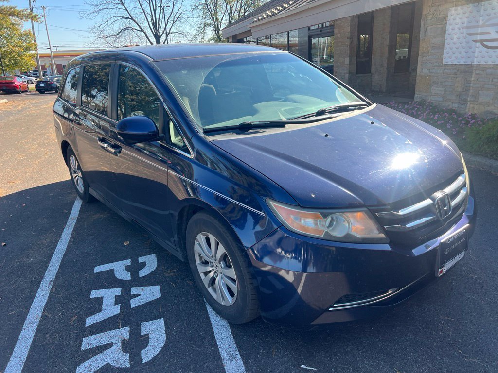 Used 2017 Honda Odyssey SE image 4