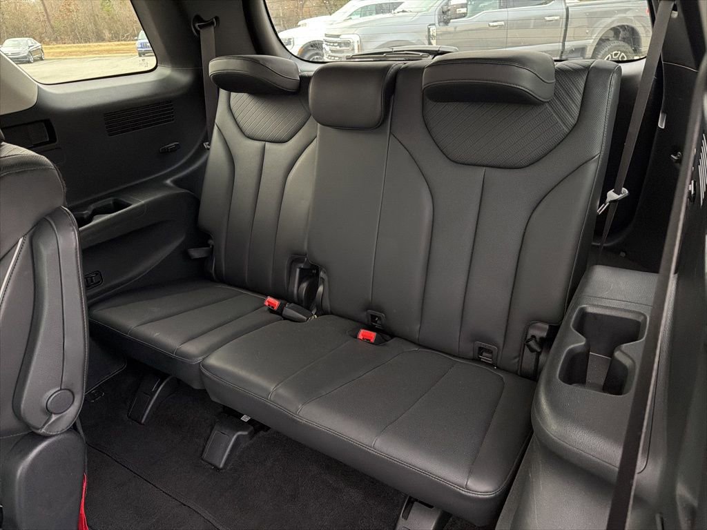 Used 2025 Hyundai Palisade SEL image 16