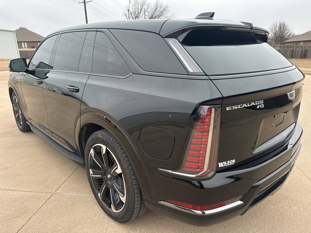 Used 2025 Cadillac Escalade IQ Sport 2 image 3