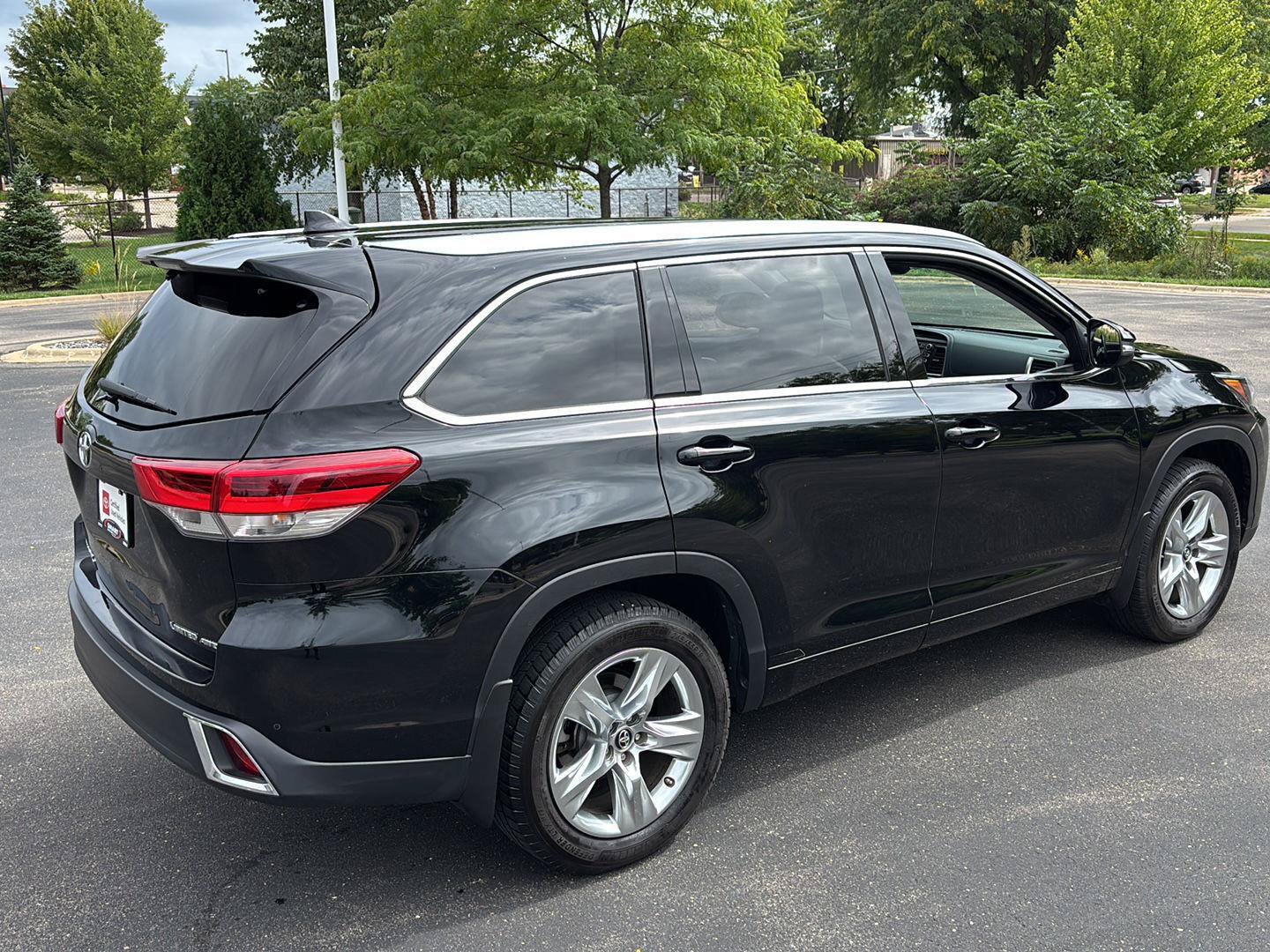 Used 2018 Toyota Highlander Limited AWD/4WD image 10