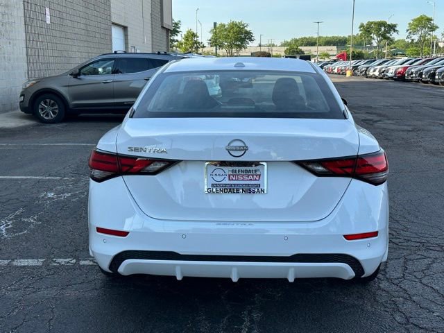 Certified 2025 Nissan Sentra SV FWD image 5