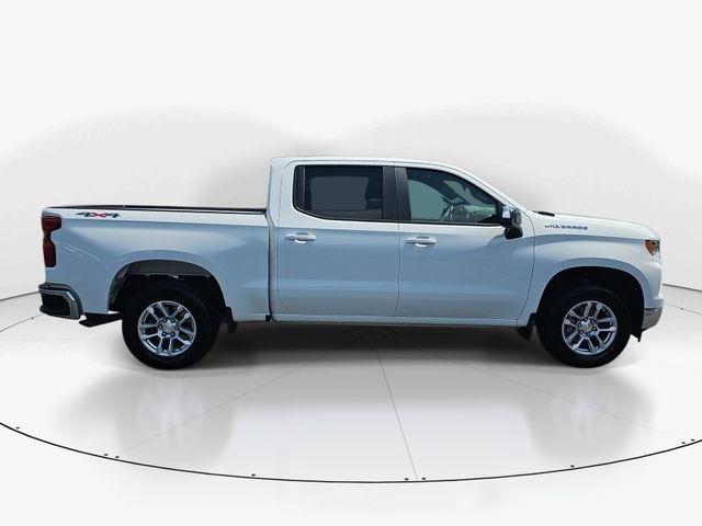 Used 2023 Chevrolet Silverado 1500 LT AWD/4WD image 3