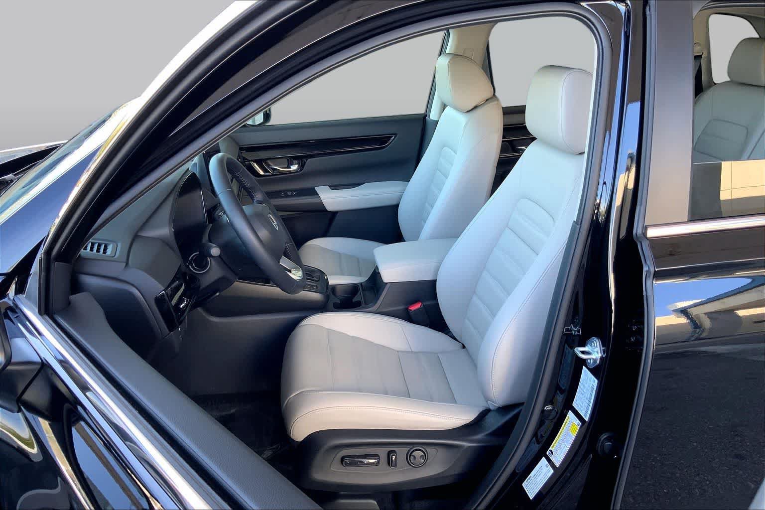 Used 2025 Honda CR-V EX-L image 14