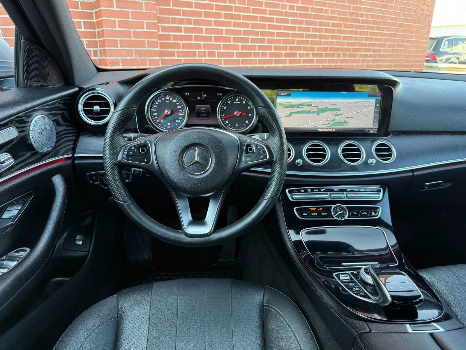 Used 2017 Mercedes-Benz E 300 4MATIC image 10