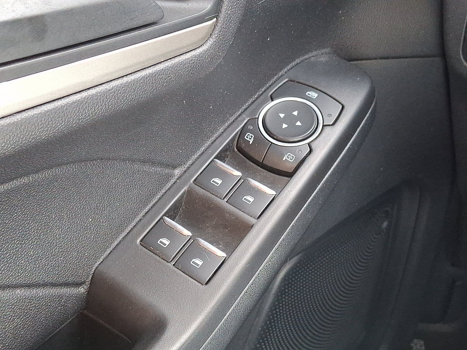 Used 2021 Ford Escape S AWD/4WD image 26